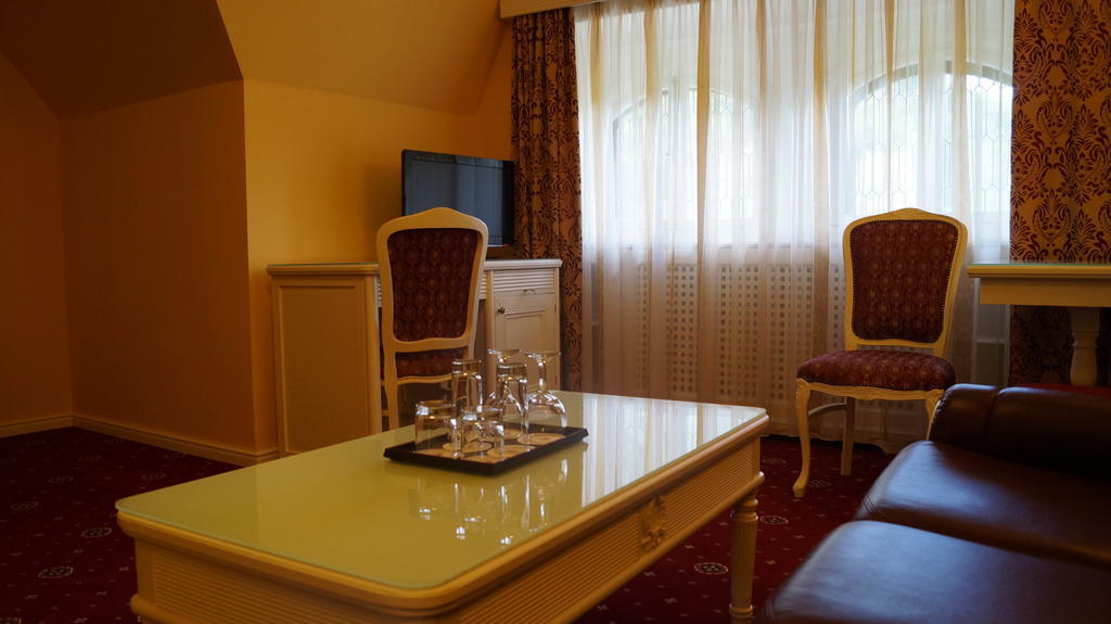 Complex La Tunuri - Vila Economat Sinaia Cameră foto
