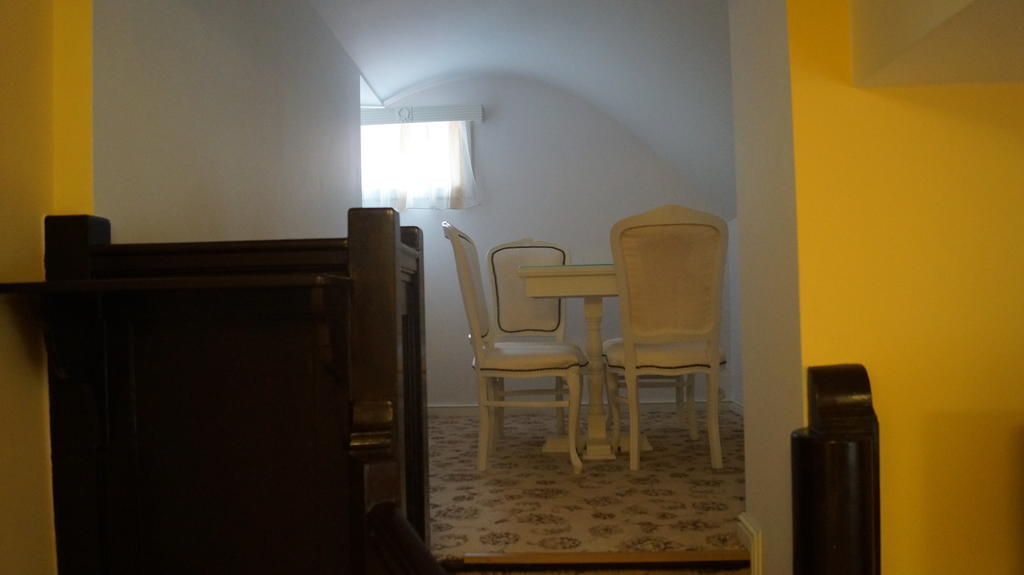 Complex La Tunuri - Vila Economat Sinaia Cameră foto