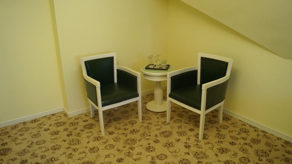 Complex La Tunuri - Vila Economat Sinaia Cameră foto